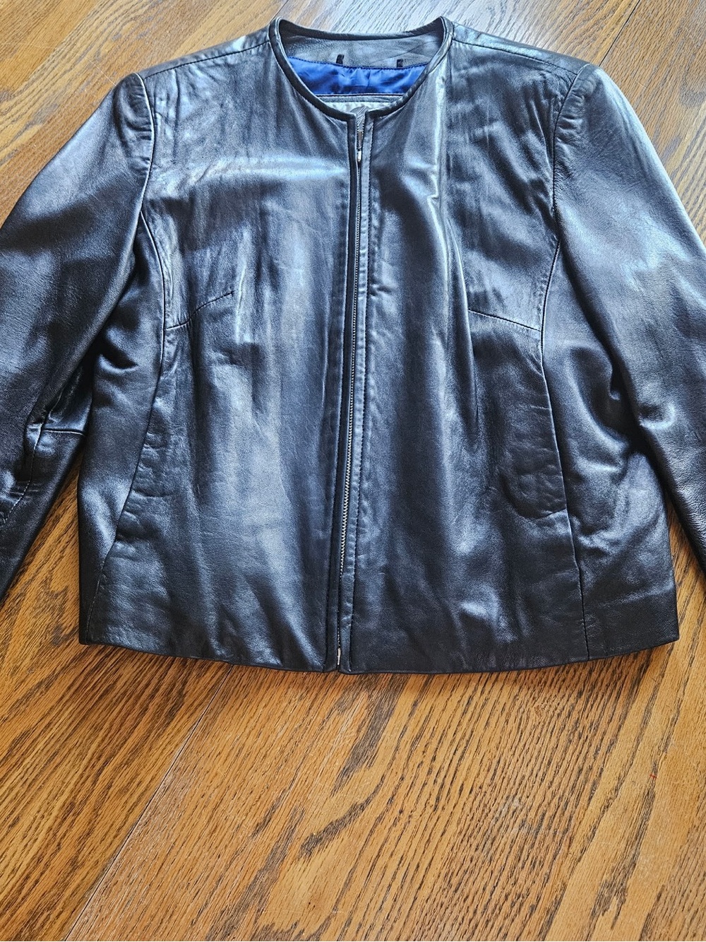 Stone Mountain Accessories Black Leather Zip-Front Women's Jacket